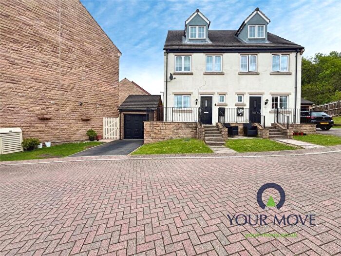 4 Bedroom Semi Detached House For Sale In Wheatley Drive, Woolley Grange, Barnsley, West Yorkshire, S75