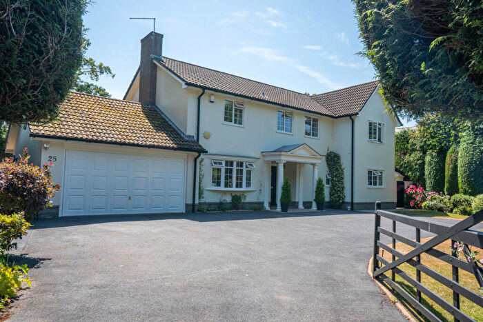 4 Bedroom Detached House For Sale In Roslin Road South, Talbot Woods, Bournemouth, Dorset, BH3