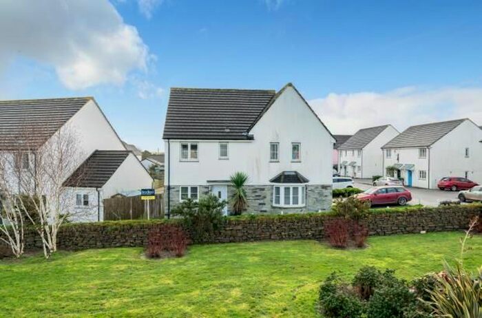 3 Bedroom Semi-Detached House For Sale In Gear Drive, Quintrell Downs, Cornwall, TR8