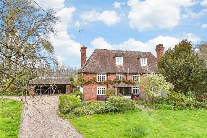 5 Bedroom Detached House For Sale In Quinton Road, Sittingbourne, Kent, ME10