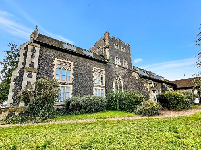 2 Bedroom Flat To Rent In All Saints Church, Galley Hill Road, Swanscombe, Kent, DA10