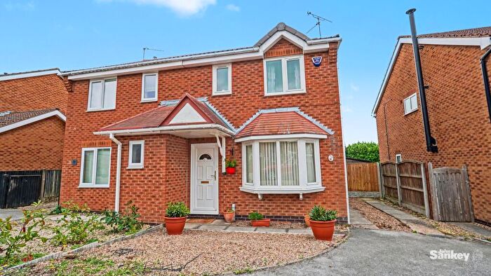 3 Bedroom Semi-Detached House For Sale In John Barrow Close, Rainworth, NG21