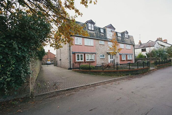 2 Bedroom Flat To Rent In Ferry Lane, Cambridge, CB4