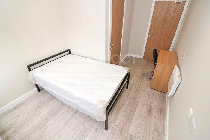 Studio To Rent In Colonnade House, Sunbridge Road, Bradford, BD1