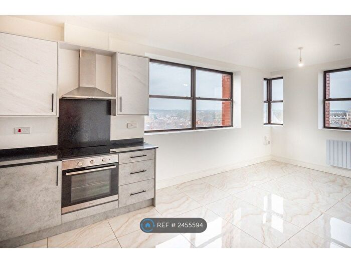 2 Bedroom Flat To Rent In Farnsby Street, Swindon, SN1