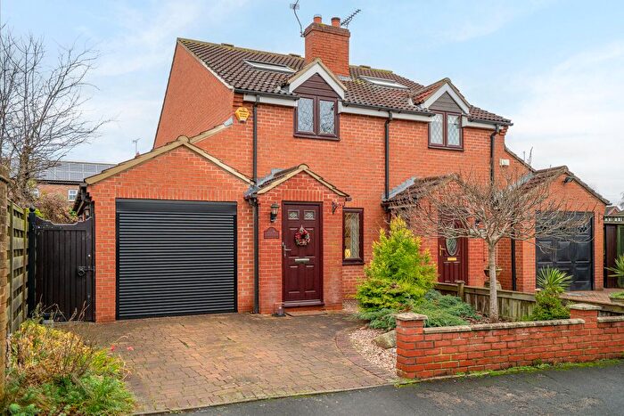 3 Bedroom Semi Detached House For Sale In Water Lane, Dunnington, York, YO19