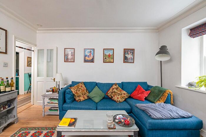 1 Bedroom Flat For Sale In Cotham Road, Cotham, BS6