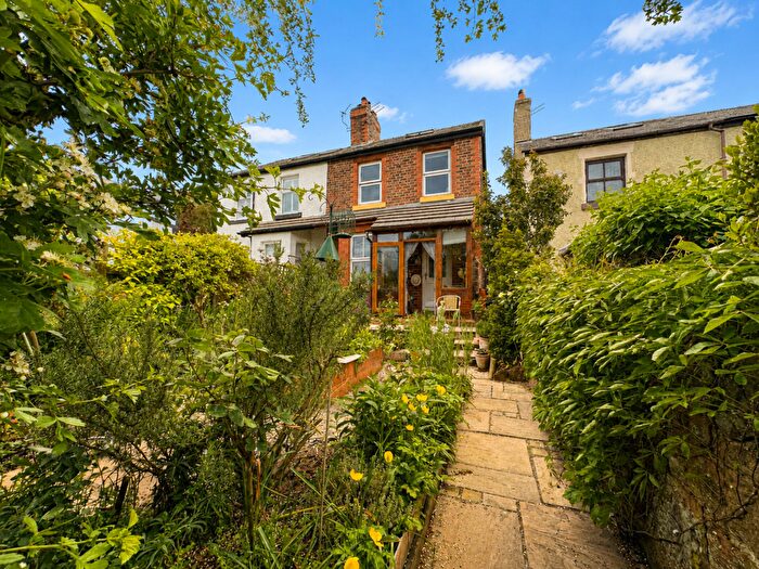 2 Bedroom Semi Detached House For Sale In Hillside Road, Heswall, CH60