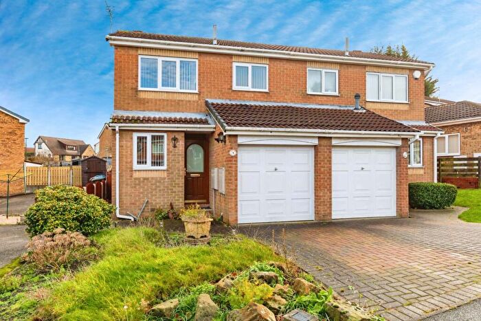 2 Bedroom Semi Detached House For Sale In Oakfern Grove, High Green, Sheffield, S35