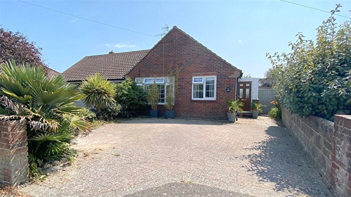 2 Bedroom Bungalow For Sale In Crabtree Lane, Lancing, West Sussex, BN15
