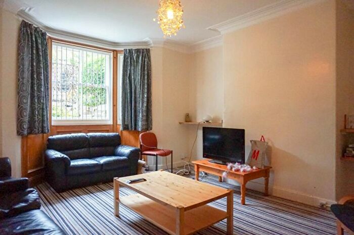 7 Bedroom House To Rent In St Michaels Road, Leeds, LS6