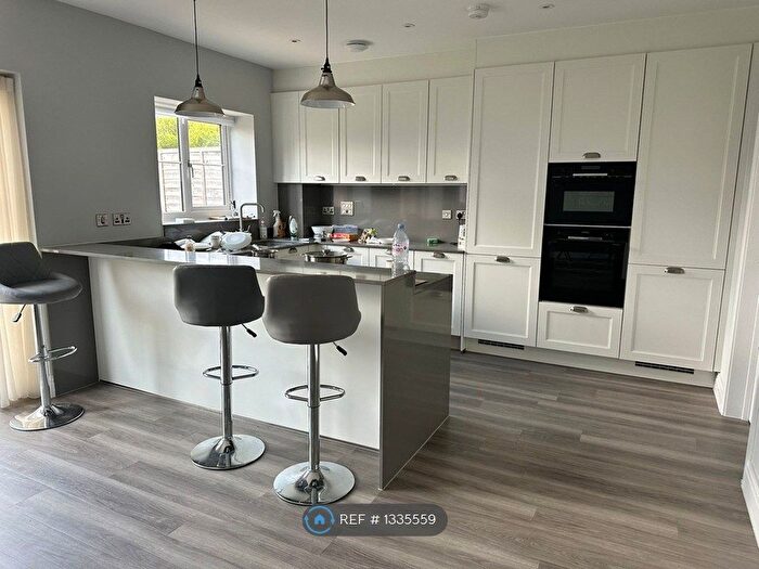 4 Bedroom Detached House To Rent In Mulberry Place, St Albans, AL4