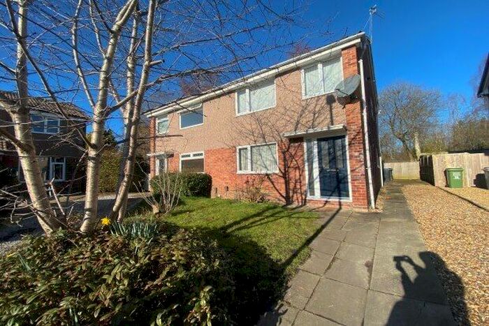 3 Bedroom Property To Rent In Grebe Close, Knutsford, WA16