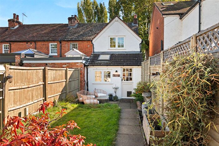 2 Bedroom End Terrace House For Sale In Chapel Terrace, Binfield, Bracknell, Berkshire, RG42