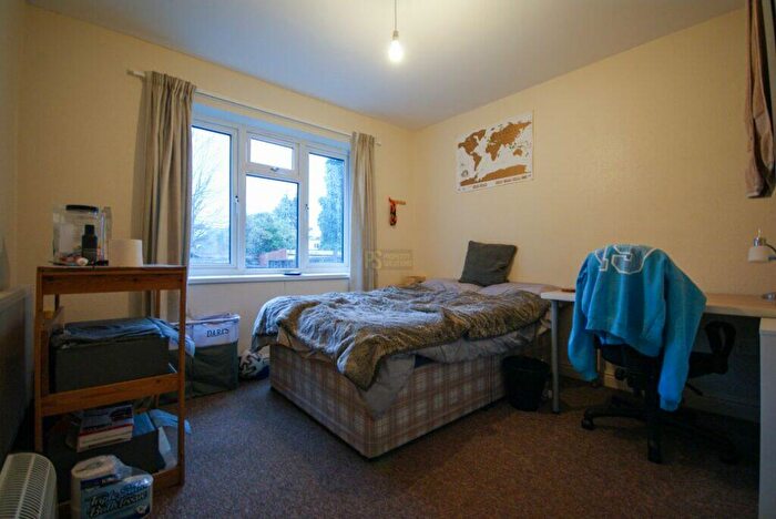 6 Bedroom Terraced House To Rent In Dawlish Road, Selly Oak, Birmingham, B29