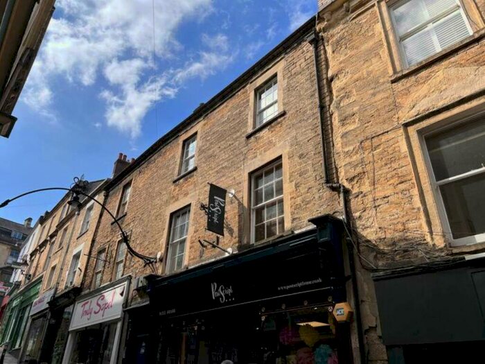 2 Bedroom Flat To Rent In Stony Street, Frome, BA11