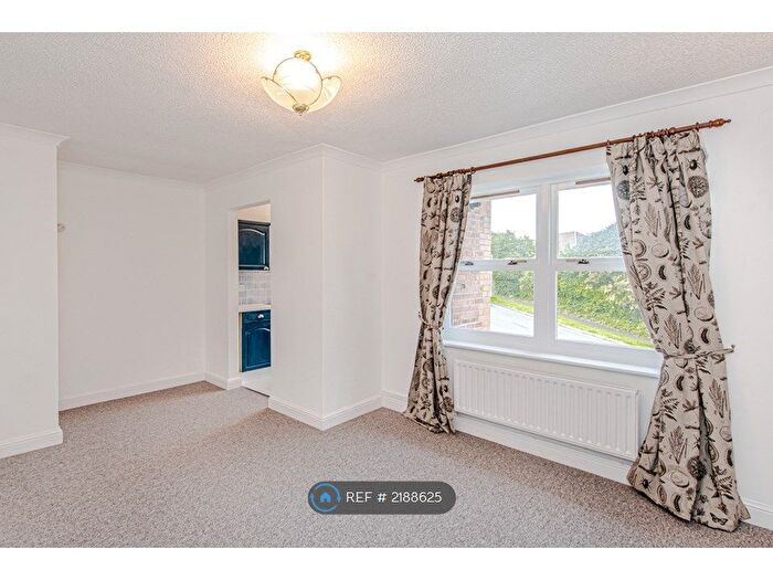 1 Bedroom Flat To Rent In Anvil Court, Dursley, GL11