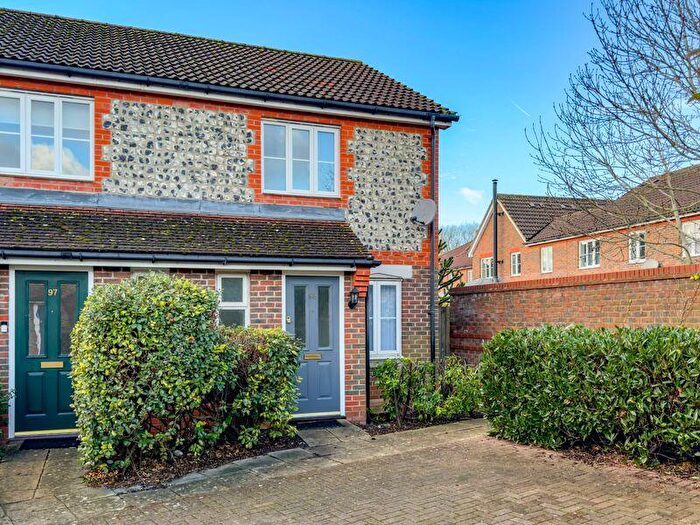 2 Bedroom End Of Terrace House To Rent In Bowmont Water, Didcot, OX11