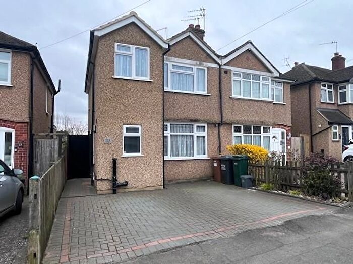 3 Bedroom Semi Detached House To Rent In Fuller Way, Croxley Green, Rickmansworth, WD3