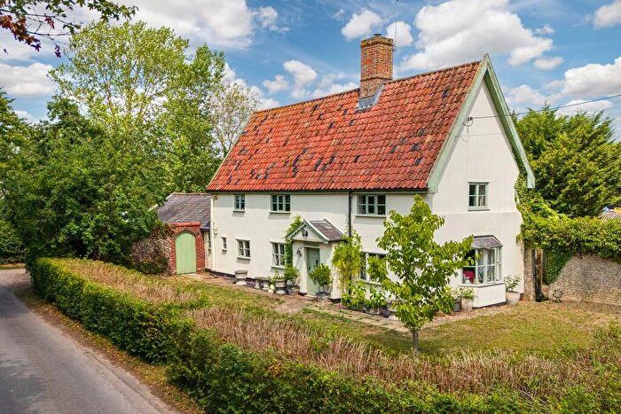 4 Bedroom Detached House For Sale In Earls Green Road, Bacton, IP14