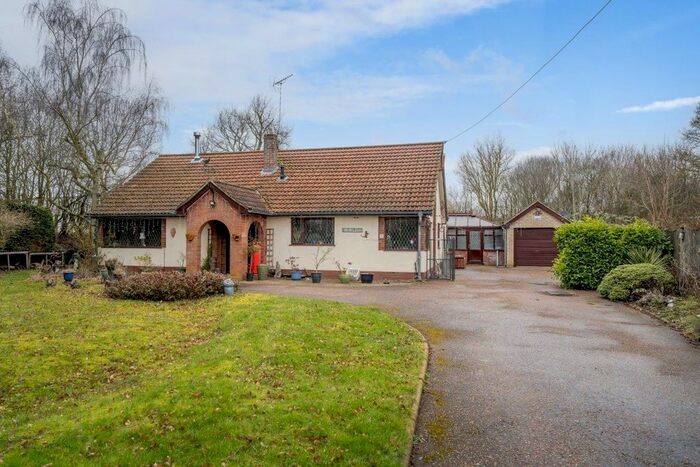 4 Bedroom Detached Bungalow For Sale In East End, Gooderstone, King's Lynn, PE33