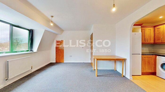 1 Bedroom Flat For Sale In William Perkin Court, Greenford Road, Greenford, UB6