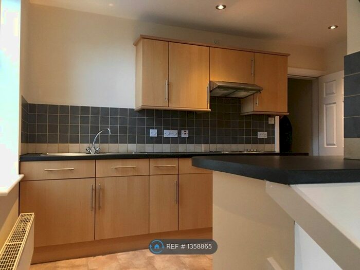 1 Bedroom Flat To Rent In The Esplanade, Knott End-On-Sea, Poulton-Le-Fylde, FY6