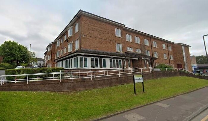 1 Bedroom Flat To Rent In Roeacre Court, Heywood, OL10