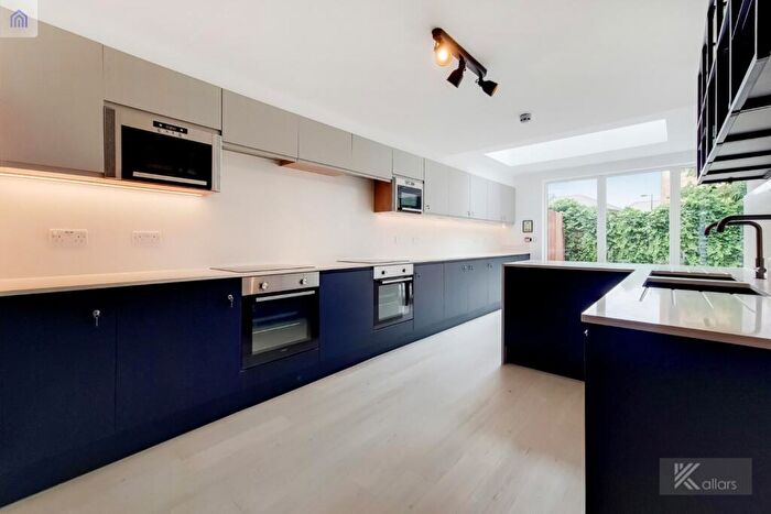 1 Bedroom Semi-Detached House To Rent In Hospital Way, London, Hither Green, SE13