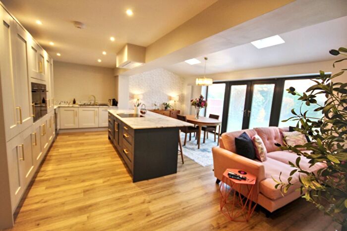 4 Bedroom Detached House For Sale In Valley Prospect, Newark, NG24