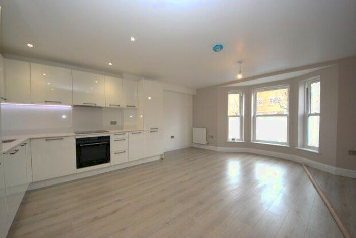 1 Bedroom Flat To Rent In Canbury Park Road, Kingston Upon Thames, KT2