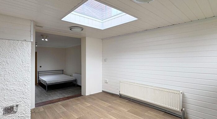 2 Bedroom Flat To Rent In Wembley Hill Road, Wembley, HA9