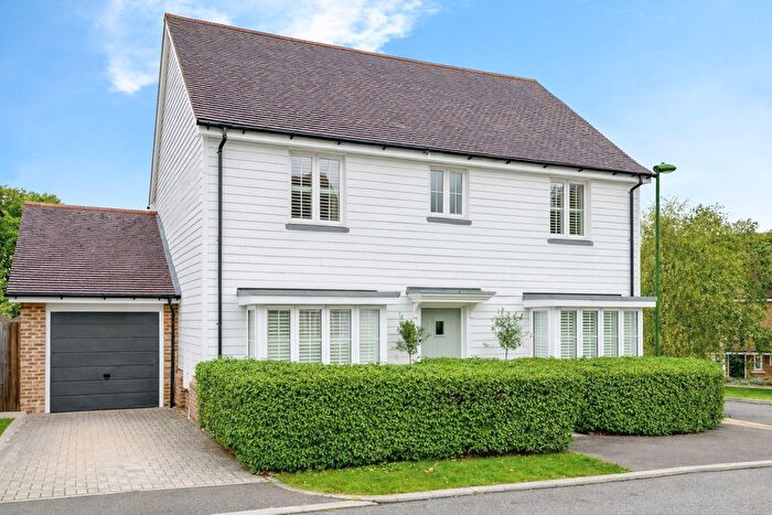 4 Bedroom Detached House For Sale In Sheffield Street, East Grinstead, RH19
