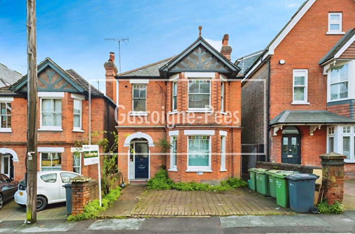 2 Bedroom Apartment To Rent In Farnham Road, Guildford, GU2