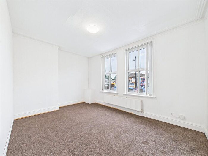 1 Bedroom Apartment To Rent In Stockport Road, Levenshulme, Manchester, M19