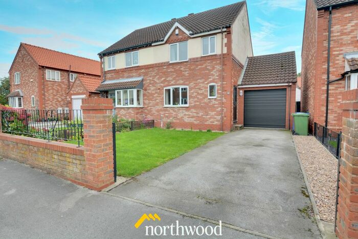 3 Bedroom Semi-Detached House For Sale In Riverside Court, Rawcliffe, Goole, DN14