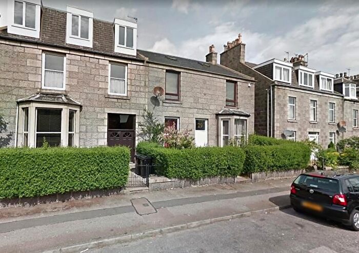 3 Bedroom Flat To Rent In Erskine Street, Aberdeen, AB24