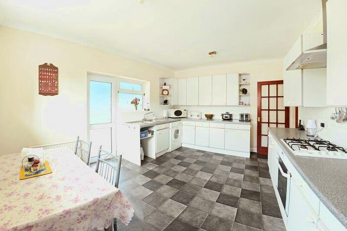 3 Bedroom Bungalow For Sale In Blandford Road, Hamworthy, Poole, BH15