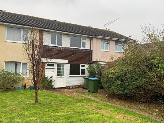 3 Bedroom Terraced House To Rent In Potters Mead, Littlehampton, BN17