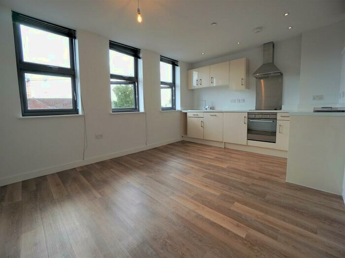 1 Bedroom Flat To Rent In Cheap Street, Newbury, Berkshire, RG14