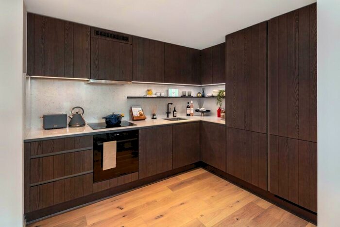 2 Bedroom Apartment To Rent In Author Kings Cross, York Way, London, N1