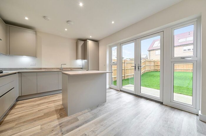 4 Bedroom Semi-detached House For Sale In Heritage Place, North Stoneham Park, North Stoneham, Eastleigh, SO50