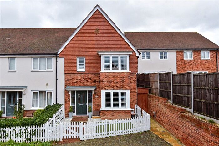 3 Bedroom End Terrace House For Sale In Tram Way, Wouldham, Rochester, Kent, ME1