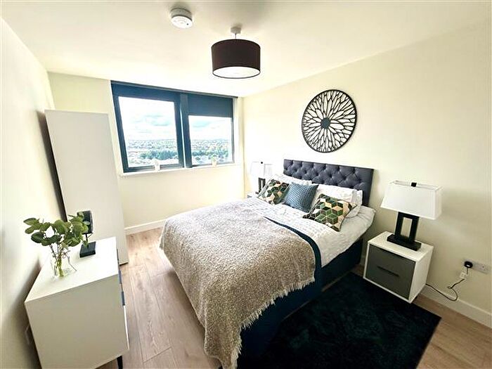 1 Bedroom Apartment To Rent In Birmingham Road, West Bromwich, B70