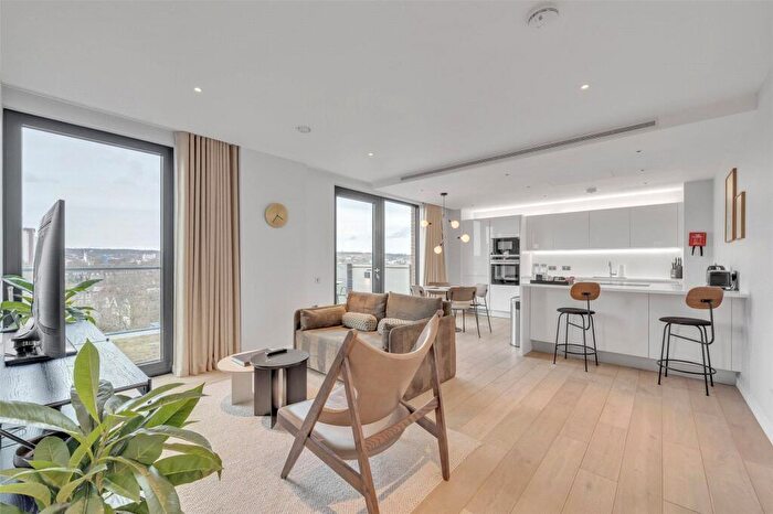 2 Bedroom Flat To Rent In Water Lane, London, NW1