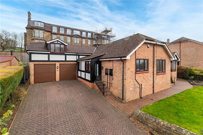 4 Bedroom Detached House For Sale In Stonegate, Bingley, West Yorkshire, BD16