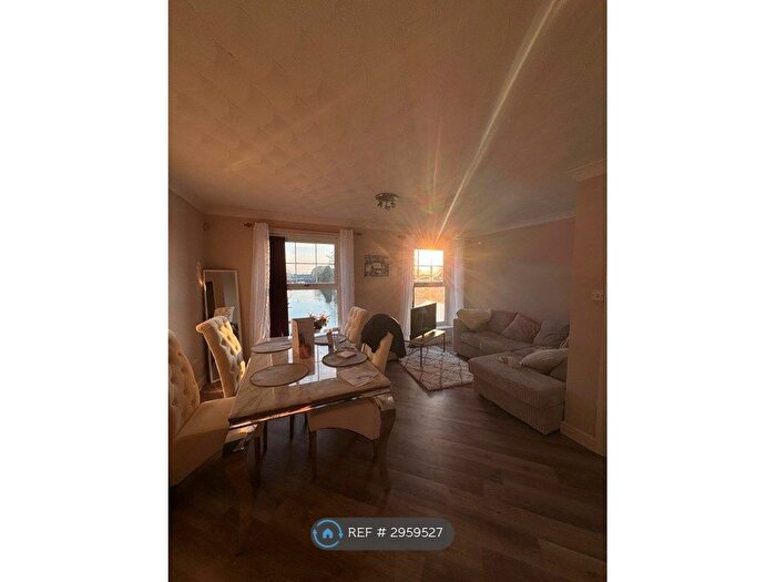 1 Bedroom Flat To Rent In Raddle Wharf, Ellesmere Port, CH65
