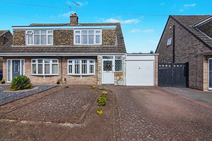 3 Bedroom Semi-Detached House For Sale In Gallagher Road, Bedworth, CV12
