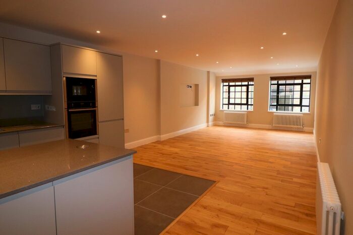 2 Bedroom Flat To Rent In Malvern Court, Albion Street, Birmingham, B1