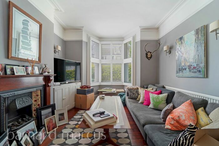 4 Bedroom Property To Rent In Wendell Road, London, W12